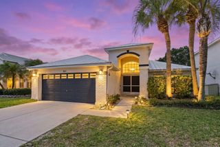 864 NW Waterlily Place, Jensen Beach, FL 34957