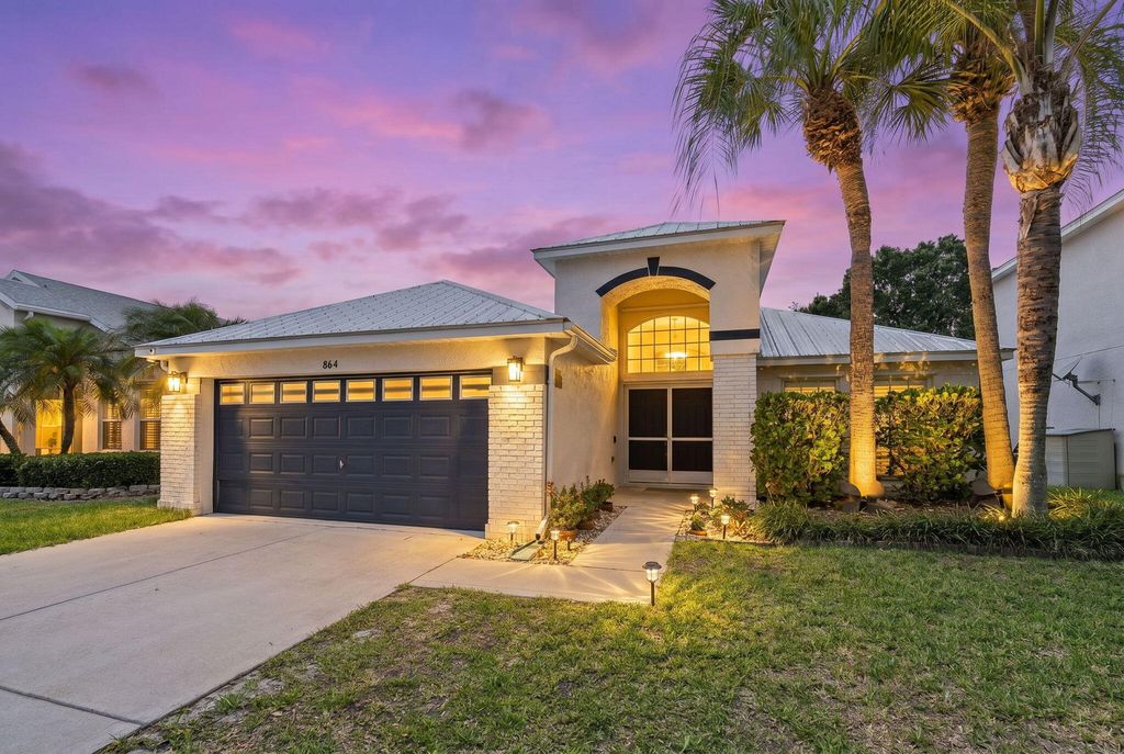 864 NW Waterlily Place, Jensen Beach, FL 34957