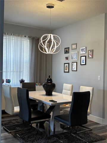 822 NW Sorrento Ln, Saint Lucie West, FL 34986