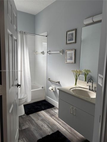 822 NW Sorrento Ln, Saint Lucie West, FL 34986