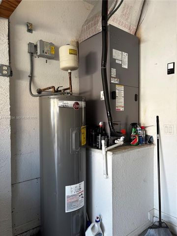 822 NW Sorrento Ln, Saint Lucie West, FL 34986