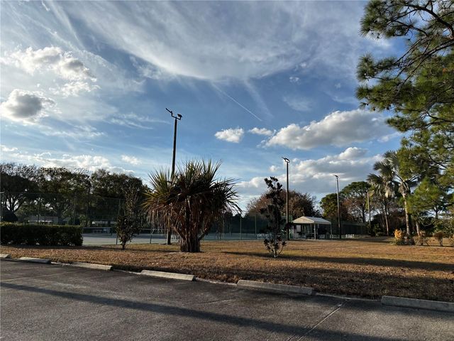 822 NW Sorrento Ln, Saint Lucie West, FL 34986