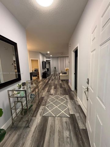 822 NW Sorrento Ln, Saint Lucie West, FL 34986