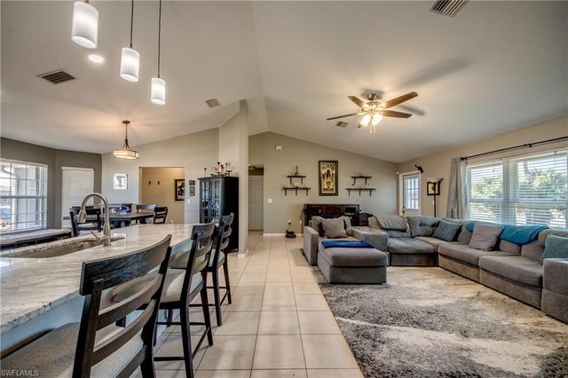 1906 NE 18th AVE, Cape Coral, FL 33909