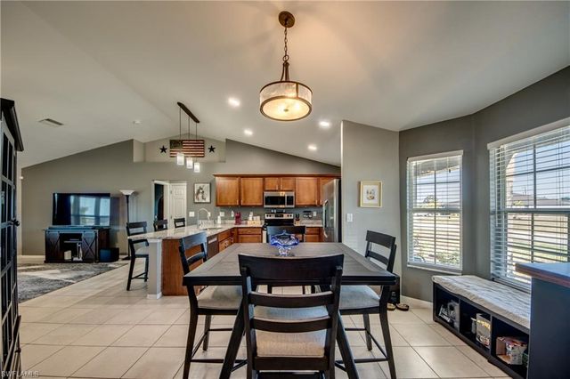 1906 NE 18th AVE, Cape Coral, FL 33909