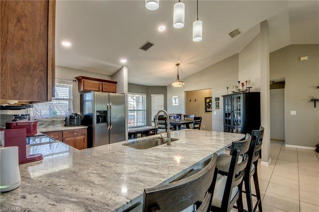 1906 NE 18th AVE, Cape Coral, FL 33909