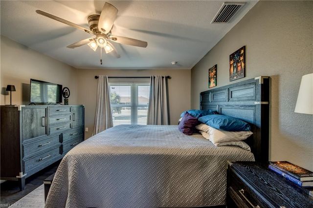 1906 NE 18th AVE, Cape Coral, FL 33909