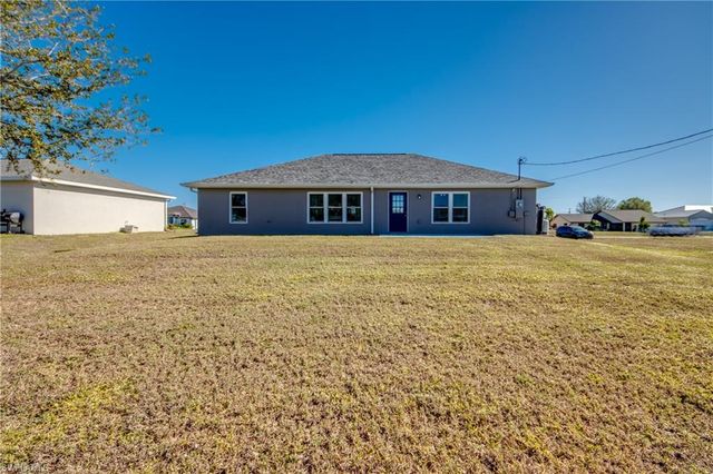 1906 NE 18th AVE, Cape Coral, FL 33909