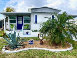 220 DERWENT BOULEVARD, Fort Myers, FL 33908