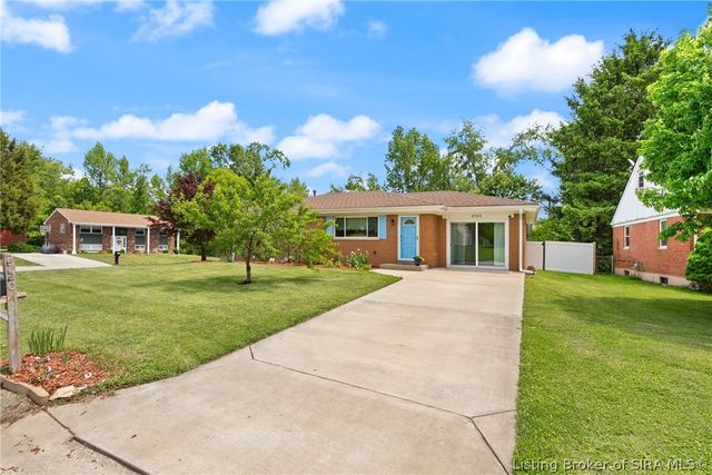 2720 Wahoo Drive, New Albany, IN 47150
