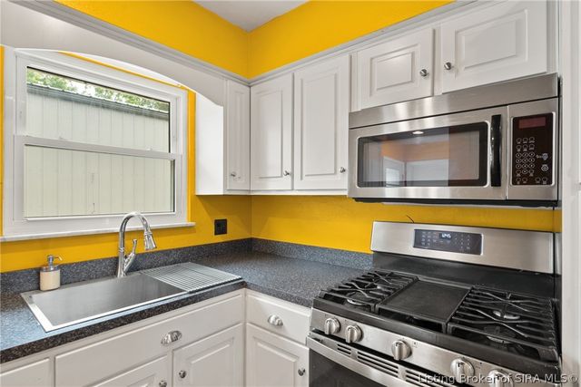 2720 Wahoo Drive, New Albany, IN 47150
