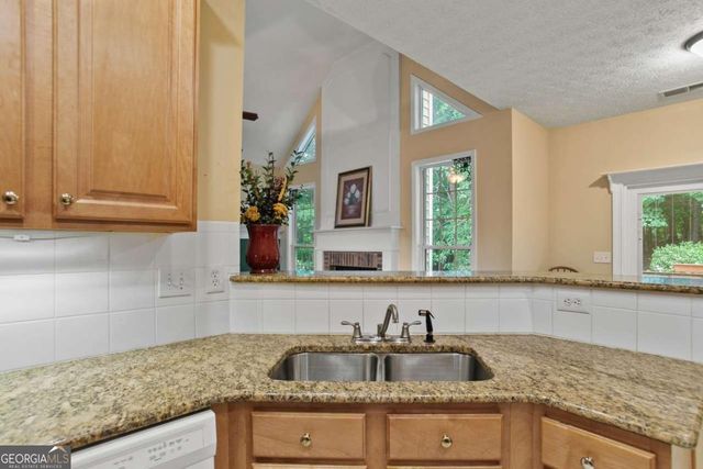 5723 Rutland Way, Powder Springs, GA 30127