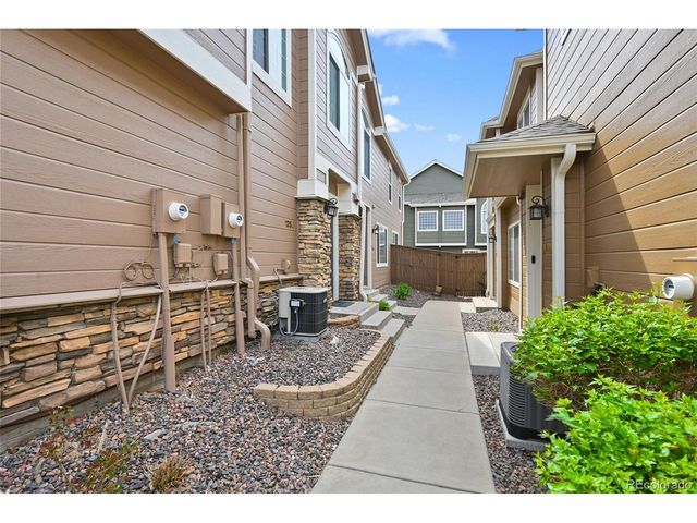 1252 Carlyle Park Cir, Highlands Ranch, CO 80129