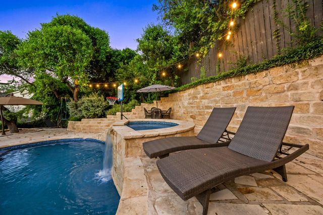 2005 Mistywood DR, Austin, TX 78746
