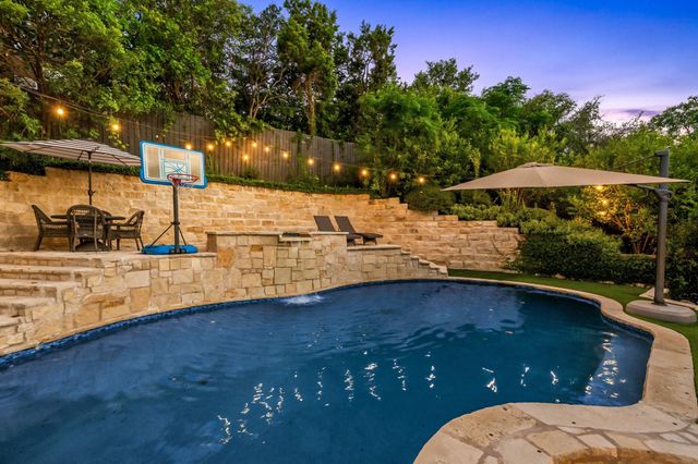 2005 Mistywood DR, Austin, TX 78746