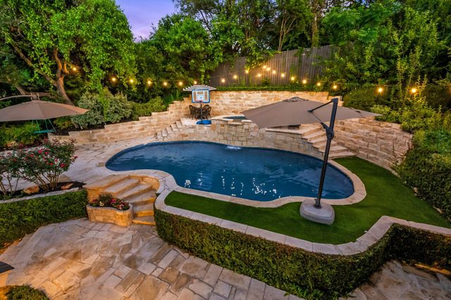 2005 Mistywood DR, Austin, TX 78746