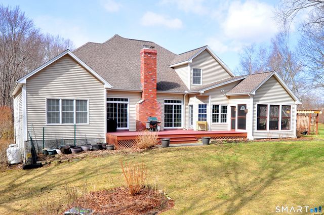 120 Old Hayrake Lane, New Milford, CT 06776