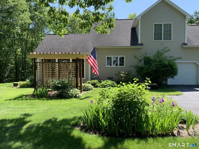 120 Old Hayrake Lane, New Milford, CT 06776