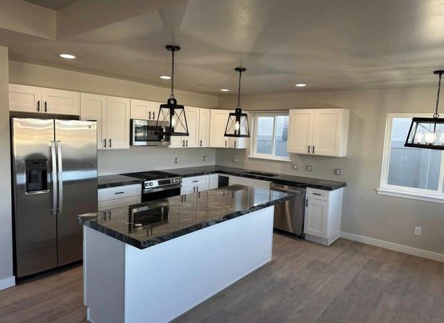 409 Pear Lane, Grand Junction, CO 81504