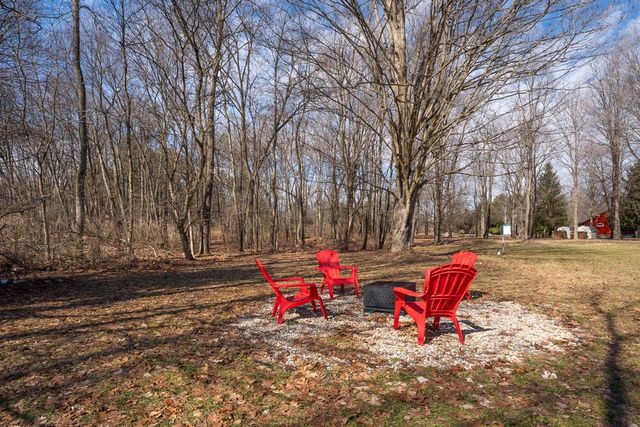 9673 N 27th Street, Richland, MI 49083