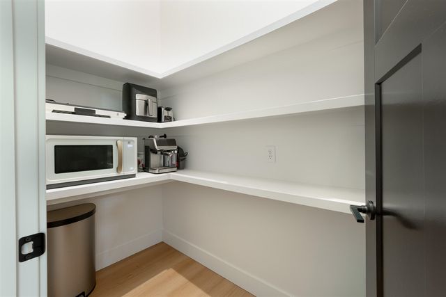 9673 N 27th Street, Richland, MI 49083