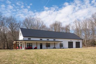 9673 N 27th Street, Richland, MI 49083