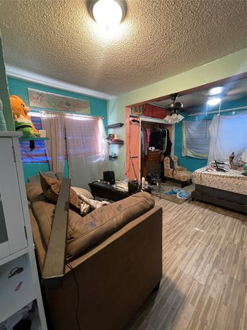 516 S Edgewood Terrace, Fort Worth, TX 76103