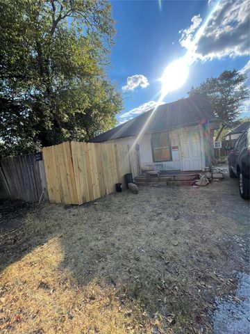 516 S Edgewood Terrace, Fort Worth, TX 76103