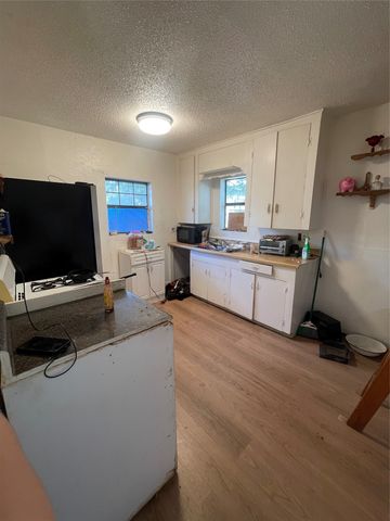 516 S Edgewood Terrace, Fort Worth, TX 76103