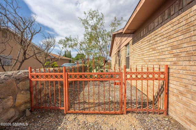 1032 Fran Drive, Las Cruces, NM 88007