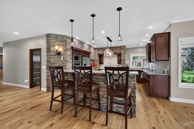 2684 W Champagne Drive, Eagle, ID 83616