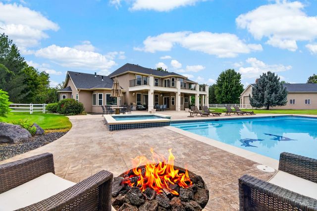 2684 W Champagne Drive, Eagle, ID 83616
