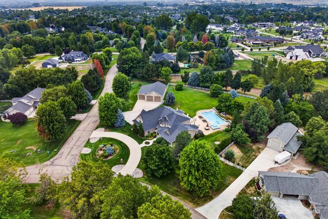 2684 W Champagne Drive, Eagle, ID 83616