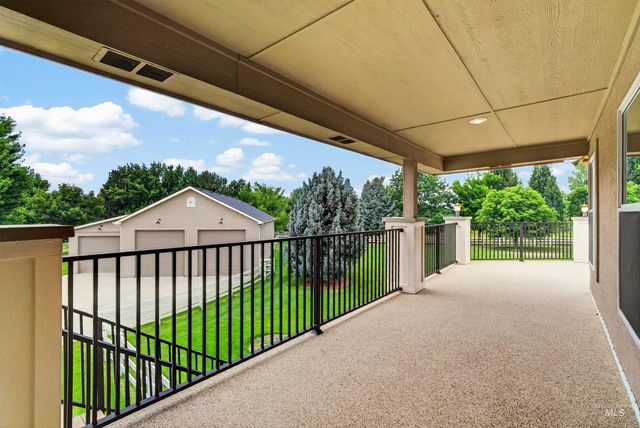 2684 W Champagne Drive, Eagle, ID 83616