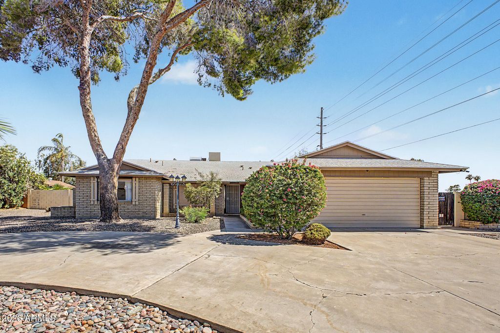 3039 W MORROW Drive, Phoenix, AZ 85027