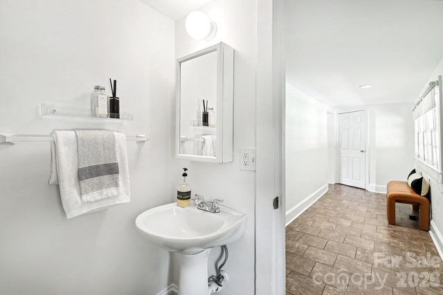 2816 Yadkin Avenue, Charlotte, NC 28205