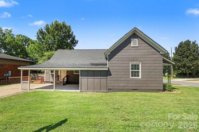 2816 Yadkin Avenue, Charlotte, NC 28205