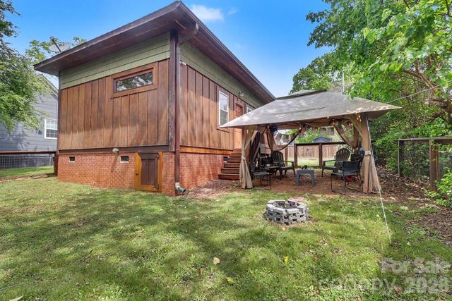 2816 Yadkin Avenue, Charlotte, NC 28205