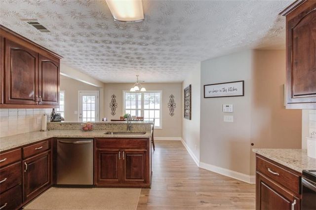 172 Arbor Trace, Braselton, GA 30517