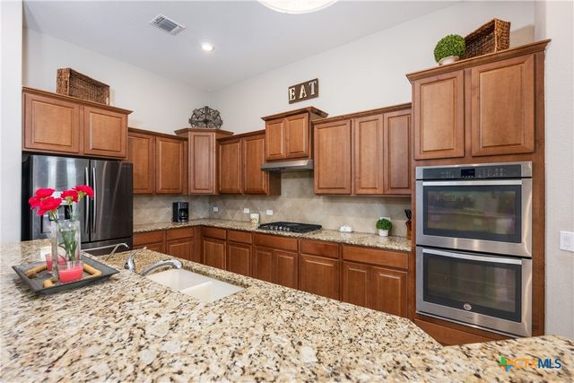 1601 Beasley Cove, Leander, TX 78641
