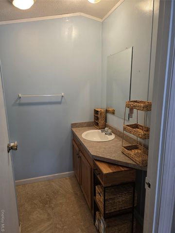 8 Greenrose Drive, Marlboro, NY 12542