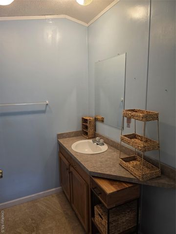 8 Greenrose Drive, Marlboro, NY 12542