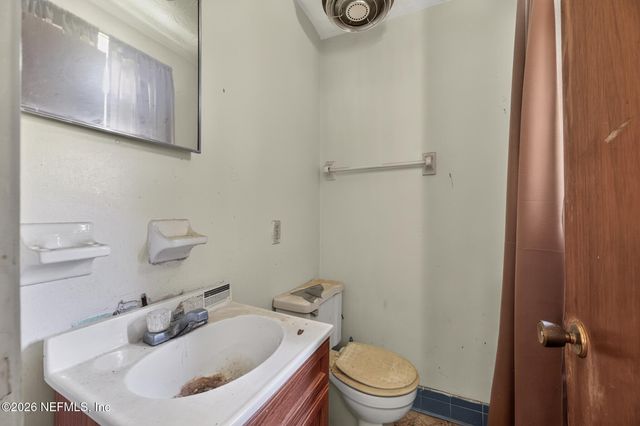 4915 CHIVALRY Drive, Jacksonville, FL 32208
