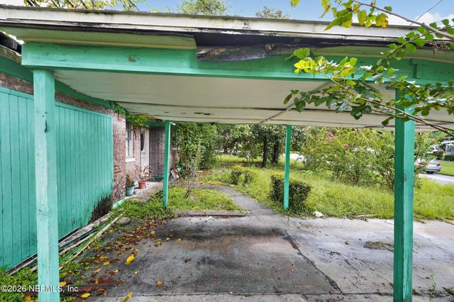 4915 CHIVALRY Drive, Jacksonville, FL 32208
