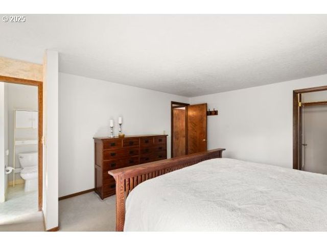 808 Ne 238TH Pl, Wood Village, OR 97060