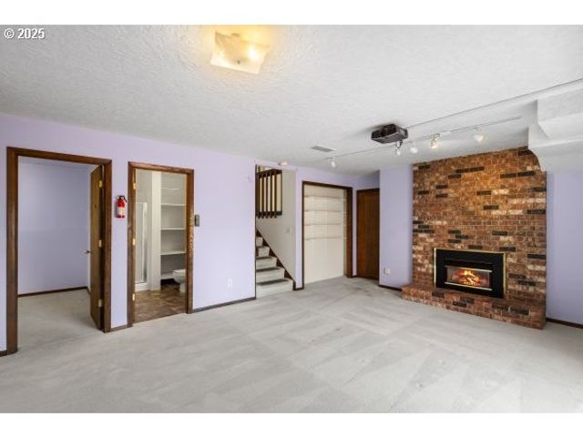 808 Ne 238TH Pl, Wood Village, OR 97060