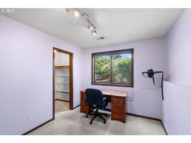 808 Ne 238TH Pl, Wood Village, OR 97060