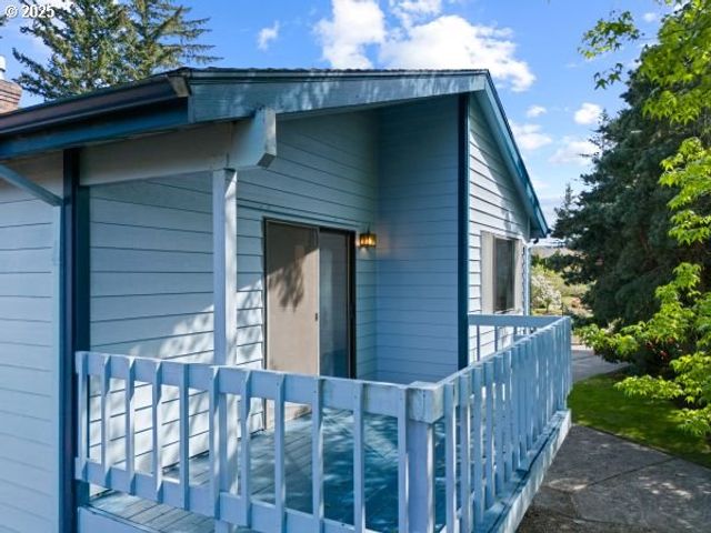 808 Ne 238TH Pl, Wood Village, OR 97060