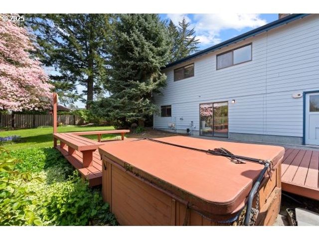 808 Ne 238TH Pl, Wood Village, OR 97060