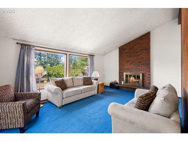 808 Ne 238TH Pl, Wood Village, OR 97060